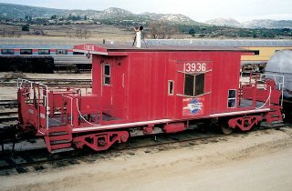 pacific missouri caboose train mopac railway car bay window railroad history discontinued museum