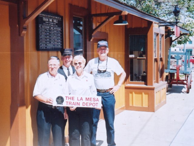 Volunteer crew (L-R): Duane Dubke, Mike Retz, Betty Conklin and Dick Pennick, staffing coordinator.