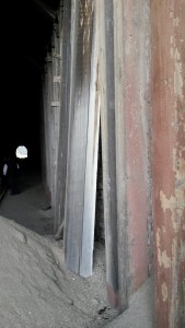 The right-hand wall of the west portal is showing signs of significant stress. This portal will need to be rebuilt before service to Tecate can resume.